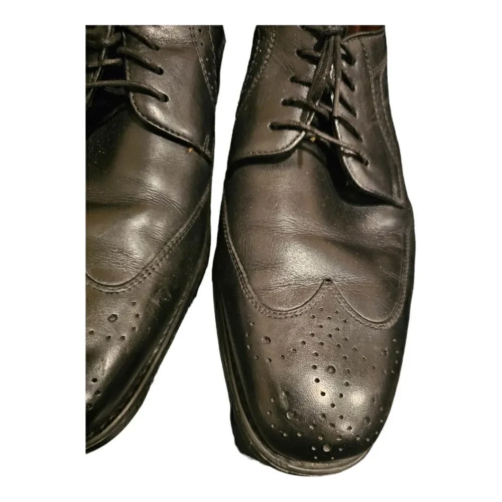 JOHNSTON & MURPHY‎ Black Leather Wingtip Shoes -  Size 11 1/2